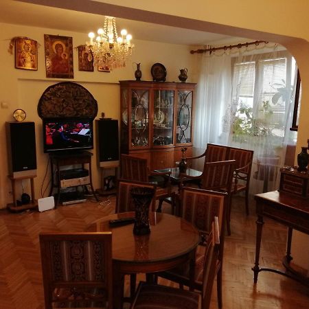 Apartment In The Historical Center Bucharest Exterior photo