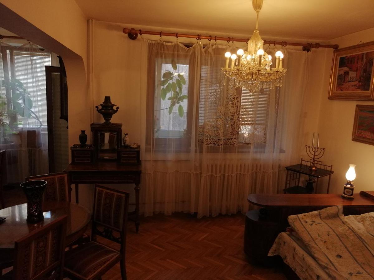 Apartment In The Historical Center Bucharest Exterior photo