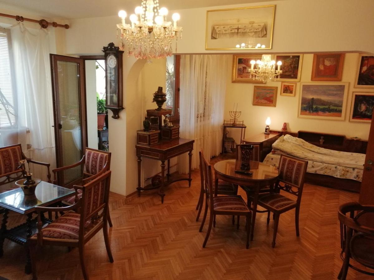 Apartment In The Historical Center Bucharest Exterior photo