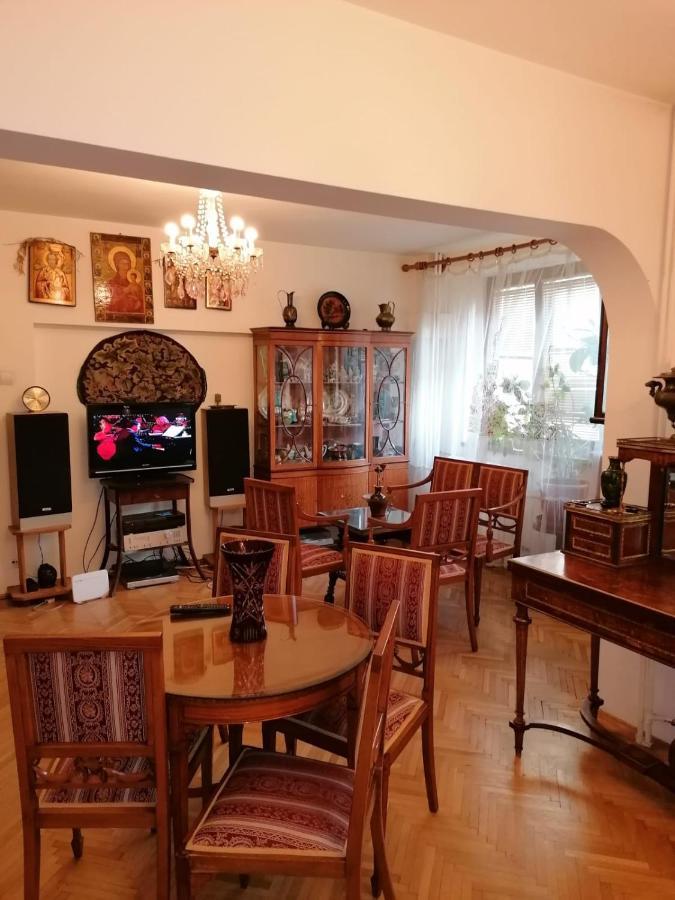 Apartment In The Historical Center Bucharest Exterior photo