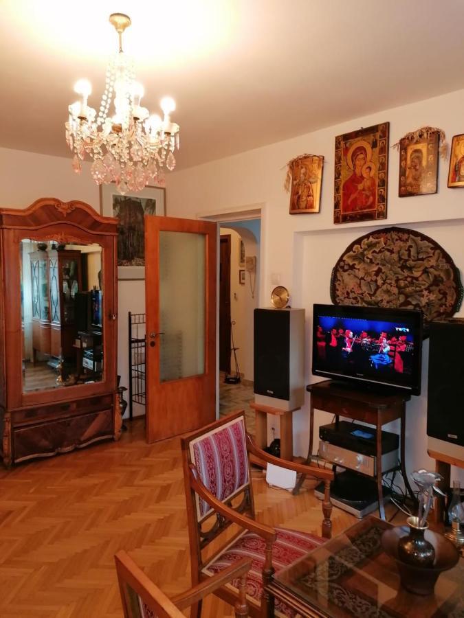 Apartment In The Historical Center Bucharest Exterior photo